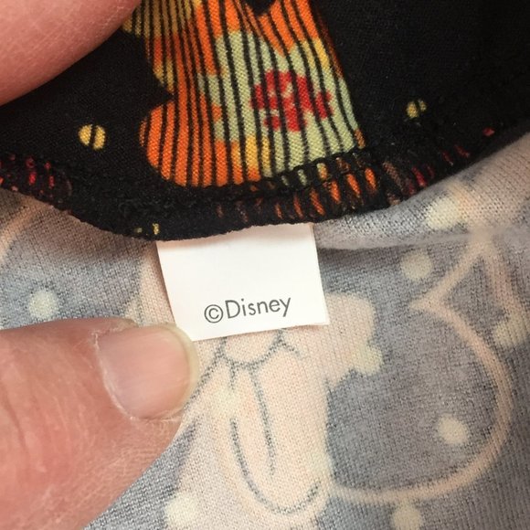 LuLaRoe, NWOT,T/C Minnie Mouse/polka dot leggings. - Picture 9 of 9